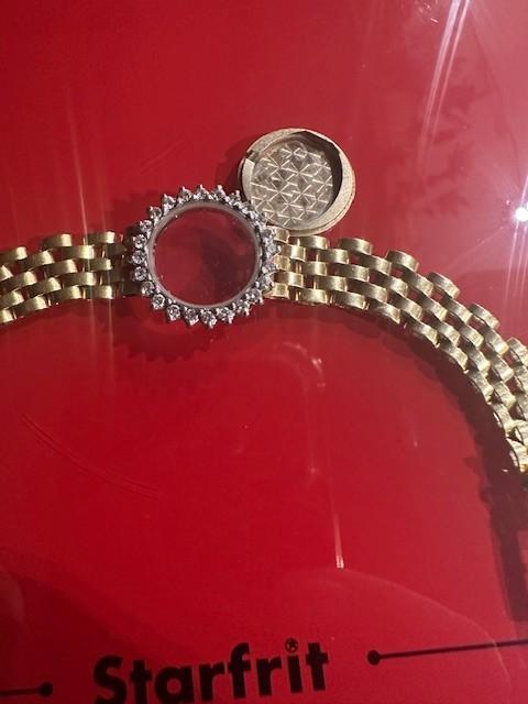 Rare GENEVE Women's Watch 21g 18K Gold 25 Pts Diamonds Wristwatches