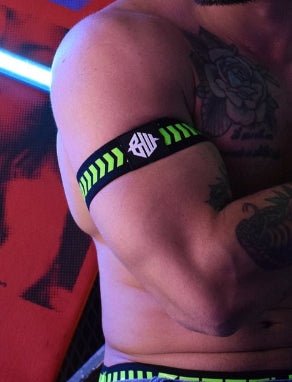 BREEDWELL Armbands Nightcrawler Raised & Rubberized Chevron Design Neon Green 18 - SexyMenUnderwear.com