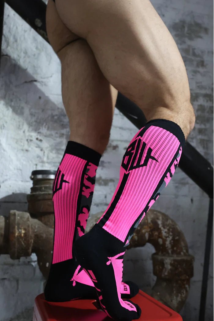 BREEDWELL Neo - Camo Socks Chevron Knee High Long Sock Neon Pink3