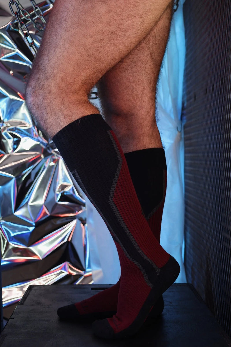 BREEDWELL Socks Sir Splurge Knee High Cotton Sock in Oxblood Red 39