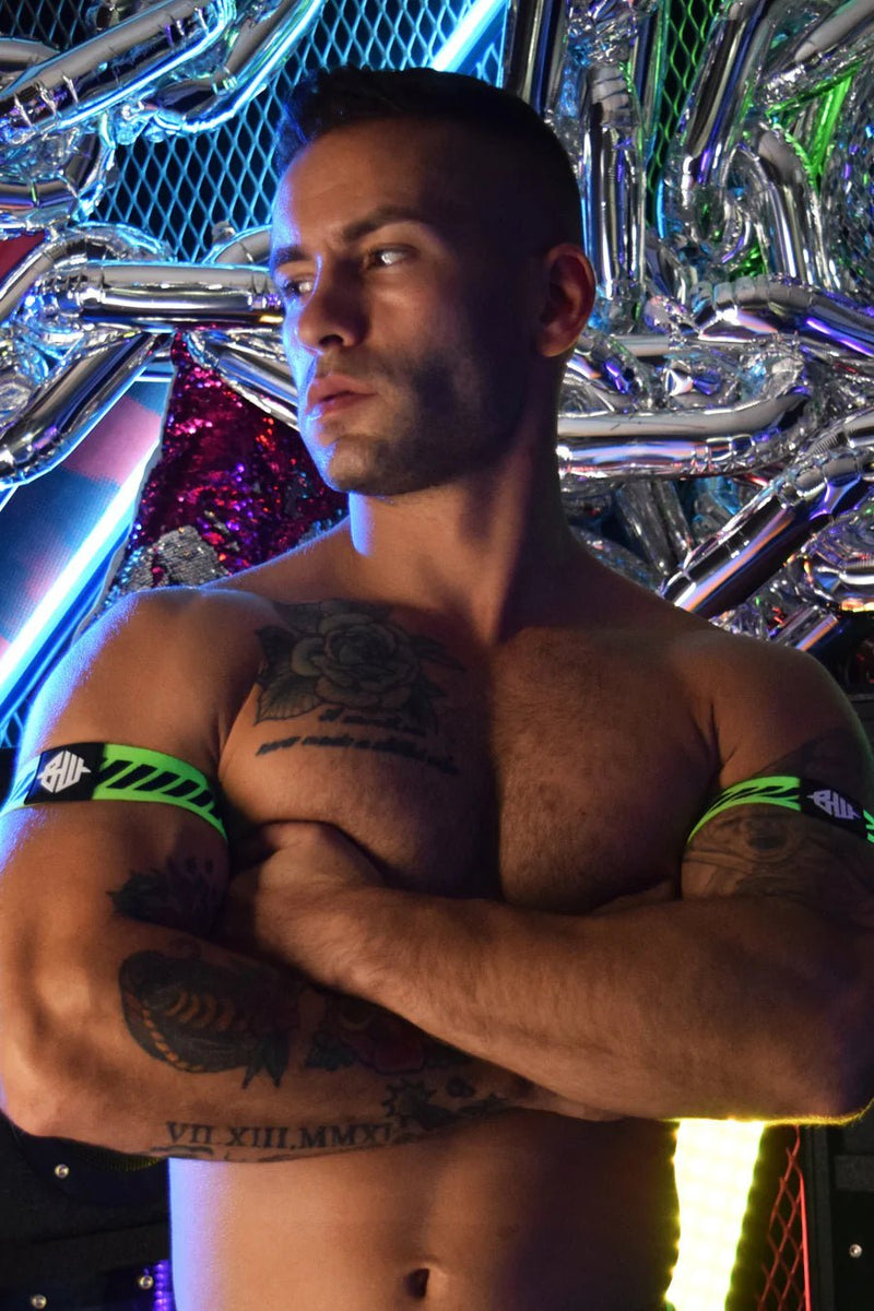 BREEDWELL Reversible Armbands Magnum Neon Green (1) 36 - SexyMenUnderwear.com