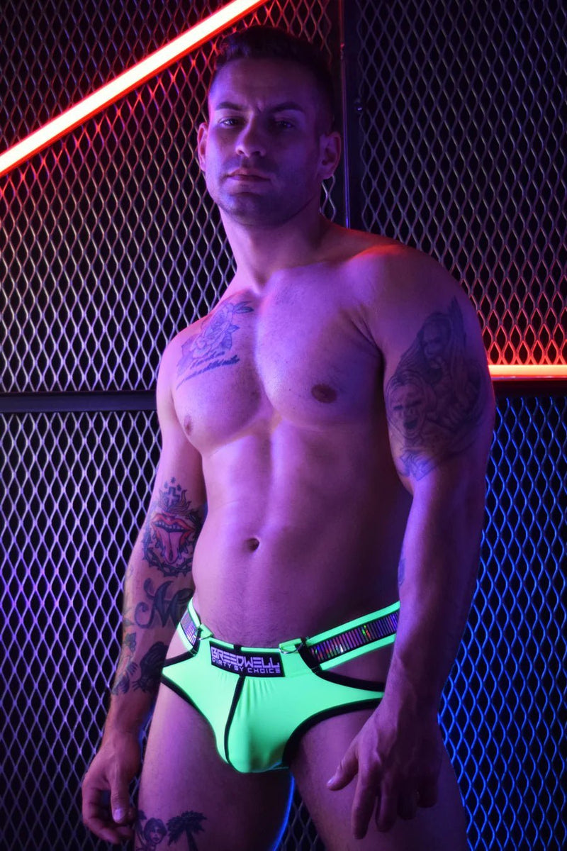 BREEDWELL SIDE-CUT BRIEFS REFLECTOR WITH TWO D-RINGS NEON GREEN 29 - SexyMenUnderwear.com