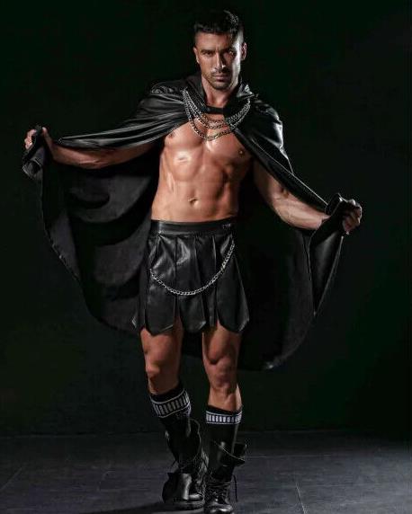 TOF - PARIS Kinky Original Cape with Padded Shoulders and Deep Hood2